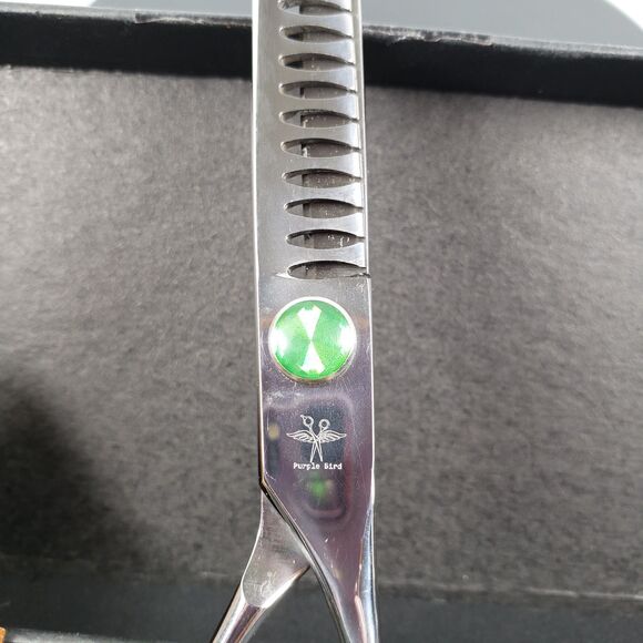 Professional Barber Hair Cutting Scissors/Shears (7-Inches) Stainless Steel - Picture 6 of 16